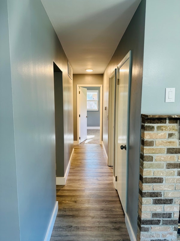 Building Photo - 487 Warr Ln