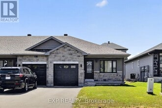 Building Photo - 98 Seabert Dr