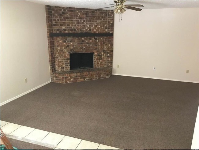 Foto del edificio - 2320 Lindblad Ct