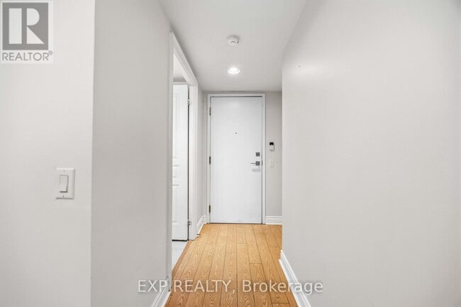 Building Photo - 10 Northtown Way