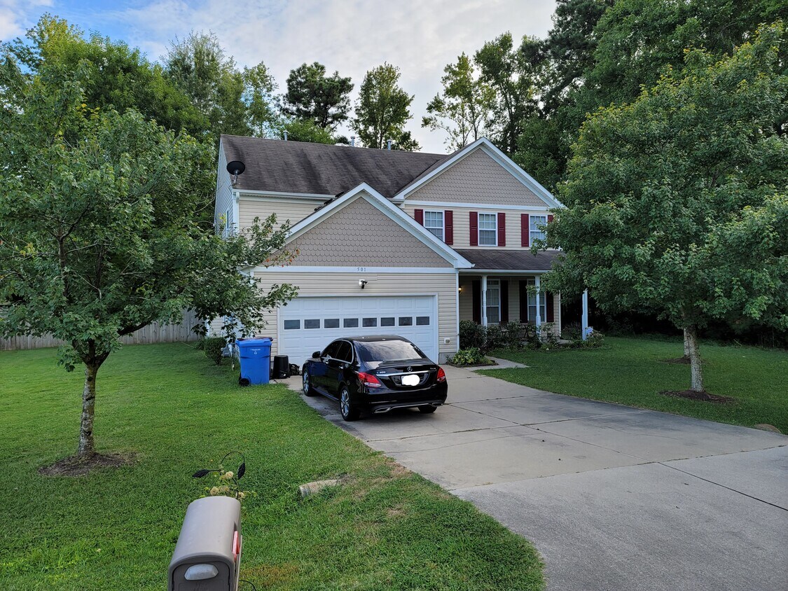 Foto principal - 501 Happy Acres Rd