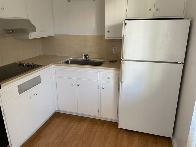 Foto del edificio - 300 Cortland Ave