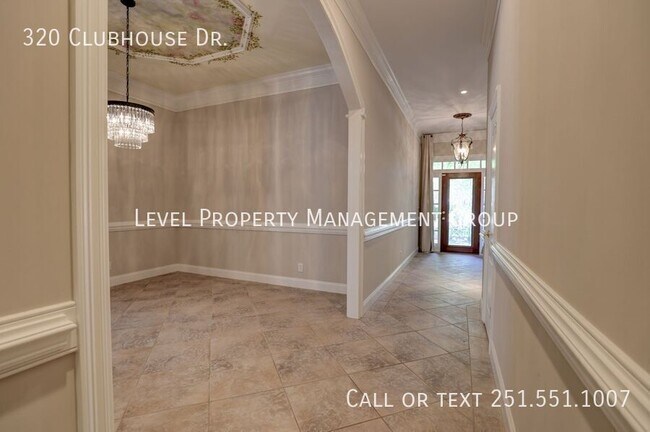 Foto del edificio - 320 Clubhouse Dr
