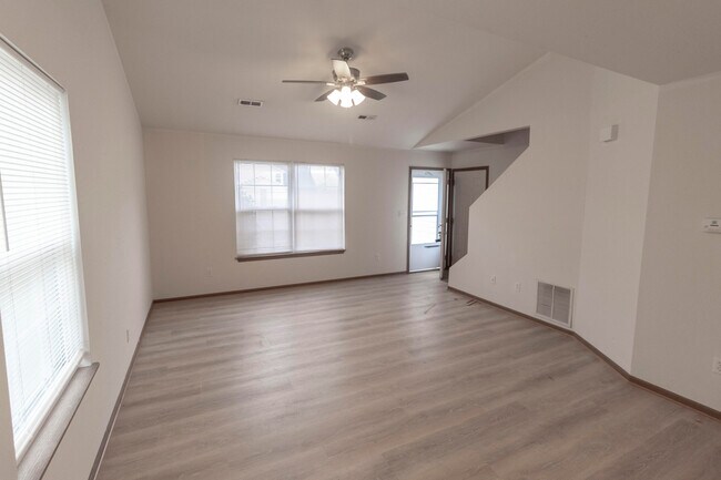 Foto del edificio - 1627 Bold Ruler Ct