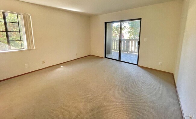 Building Photo - 222 Redhawk Rd