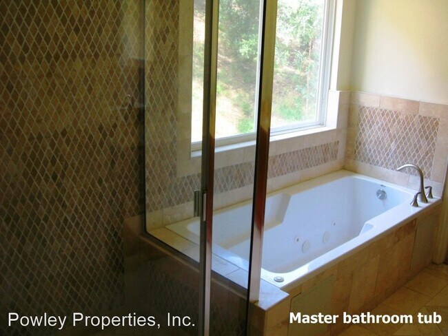 Foto del edificio - 2 br, 2 bath House - 6221 Monterey Road #405