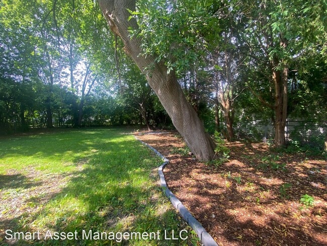 Building Photo - 3 br, 1 bath House - 4747 N 57th Street