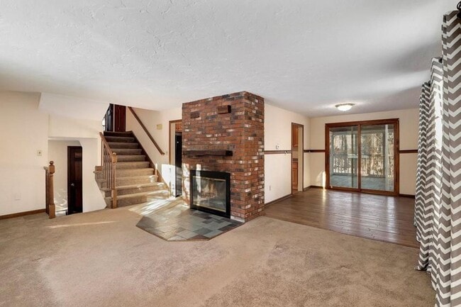 Building Photo - 25% off 1st months rent! Well maintained, ...