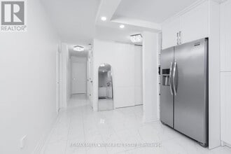 Building Photo - 2645 Kipling Ave