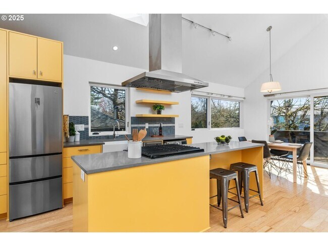 Foto del edificio - 3033 SE 19th Ave