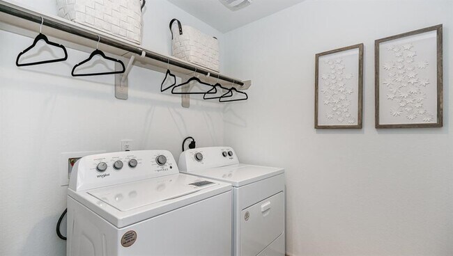 Foto del edificio - 1114 Sycamore Dr