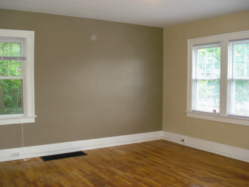 Primary Photo - 18 Fuller Ave SE