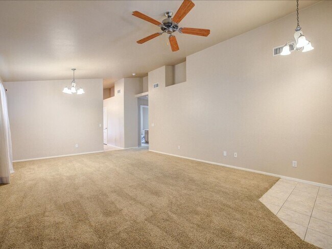 Building Photo - 4bed/2 Bath in Desert Willow Estates