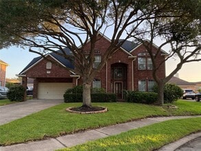 Building Photo - 9403 Sundance Dr