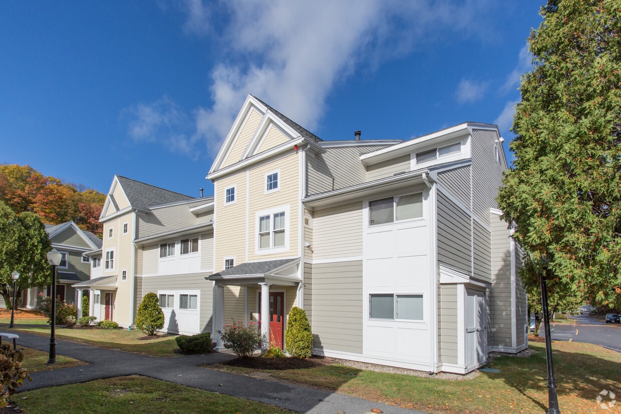 The Residences at Beacon Village 26 Beacon St Burlington, MA