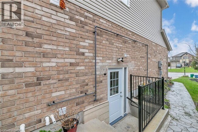 Photo du bâtiment - 916 Magdalena Ct