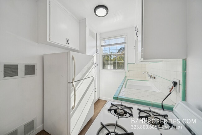 Foto del edificio - 4010 Los Feliz Blvd