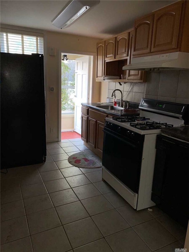 Foto del edificio - 214 Beach 117th St