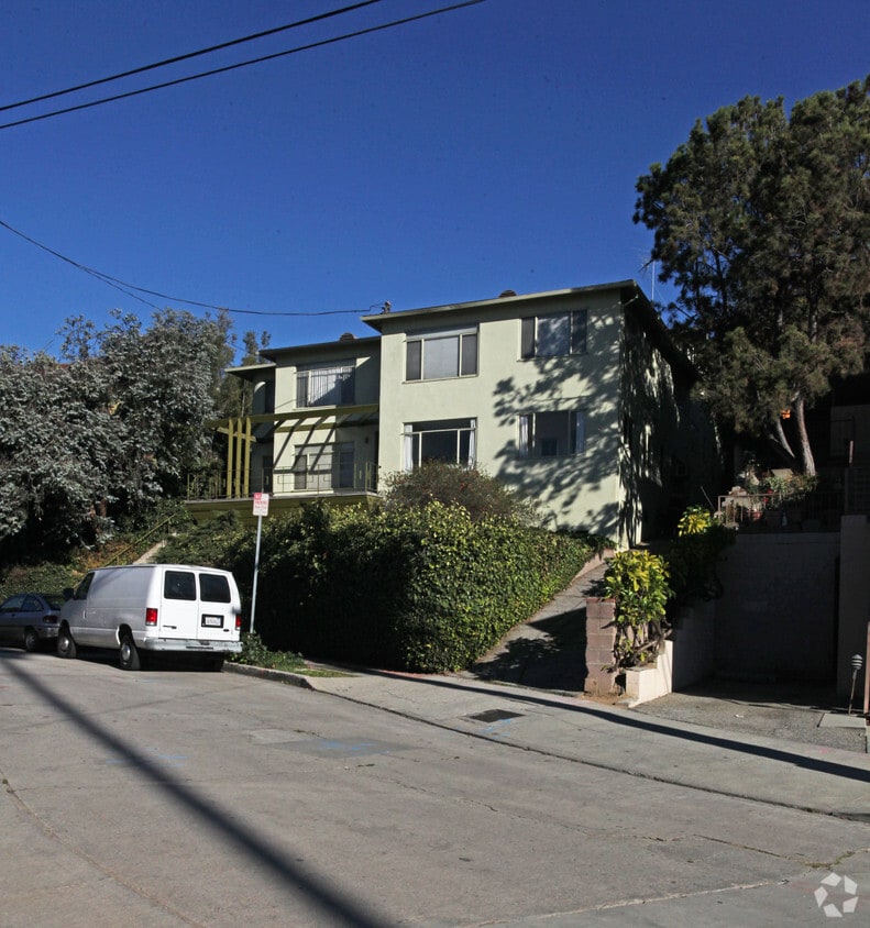 Primary Photo - 2028 Rodney Dr