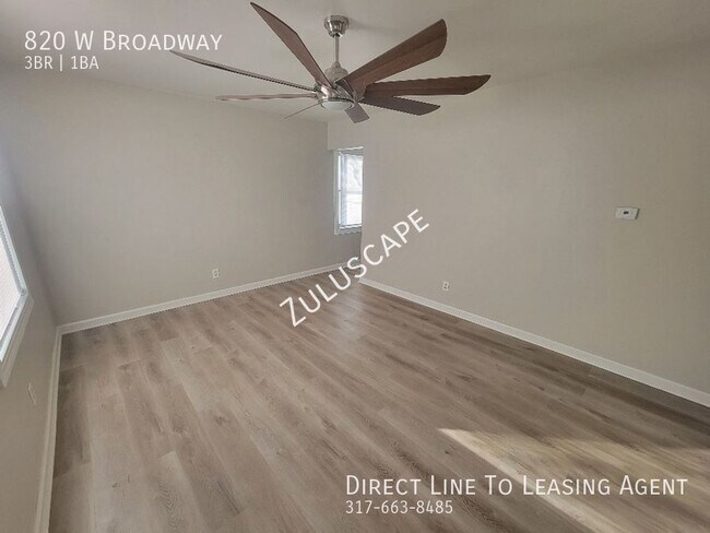 Foto del edificio - 820 W Broadway-
