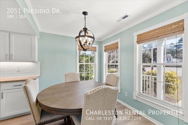 Building Photo - 2051 Presidio Dr