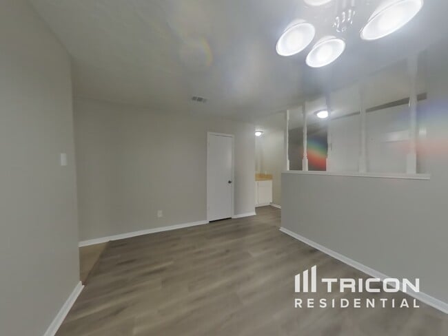 Building Photo - 23238 Briarcreek Blvd
