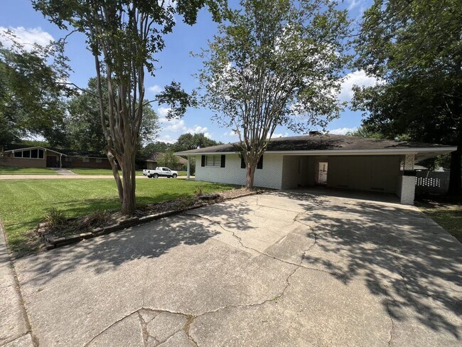 Foto del edificio - 10444 Browning Dr