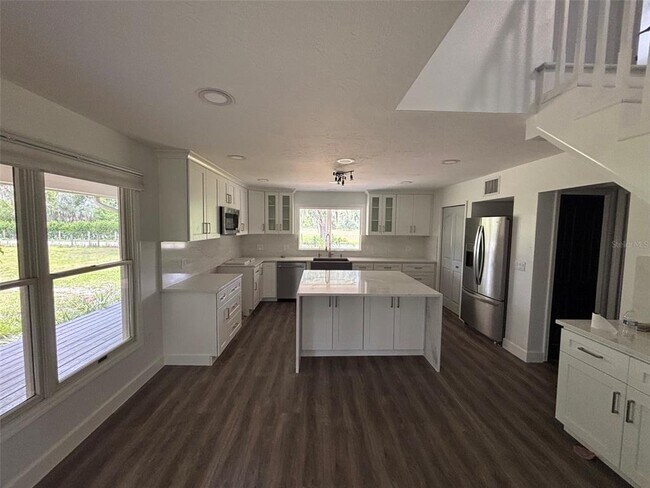 Building Photo - 7910 Kennedy Ln