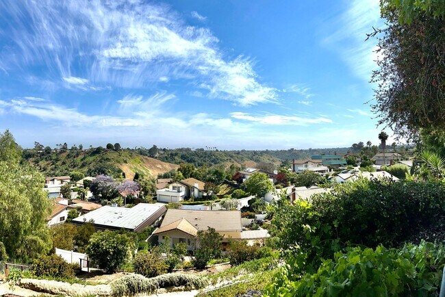 Foto del edificio - Beautiful fully remodeled home in sunny San Diego!