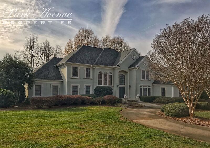 Primary Photo - 18235 Peninsula Club Dr