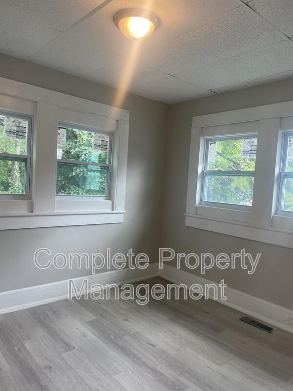 Building Photo - 4301 Court S