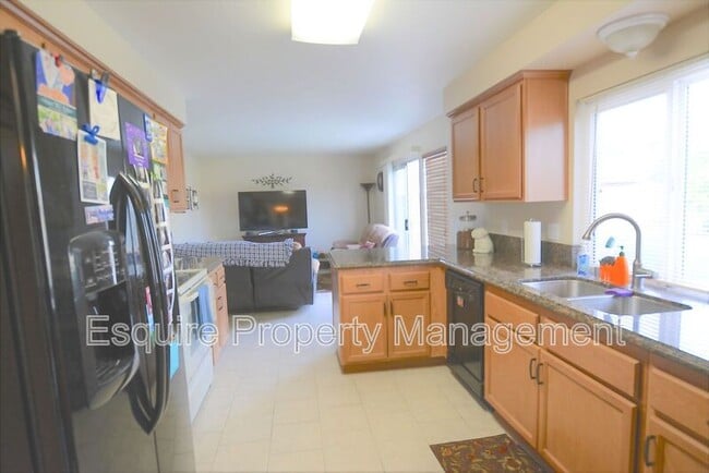 Foto del edificio - 1170 Novato Dr