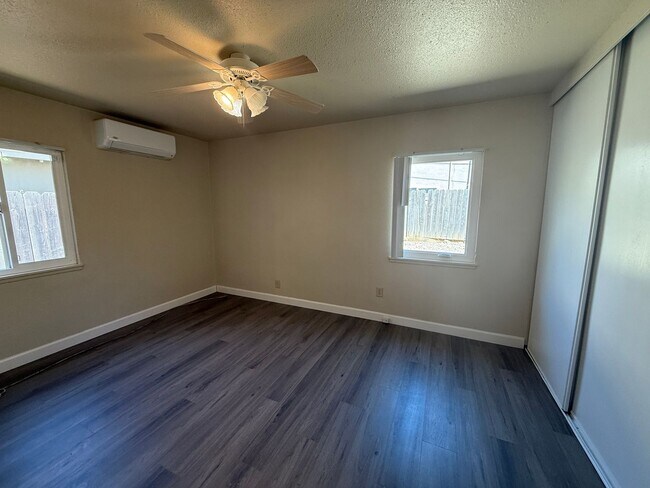 Foto del edificio - 1506 Jefferson St