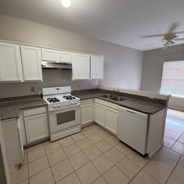 Foto del edificio - 19959 Sycamore Valley Dr