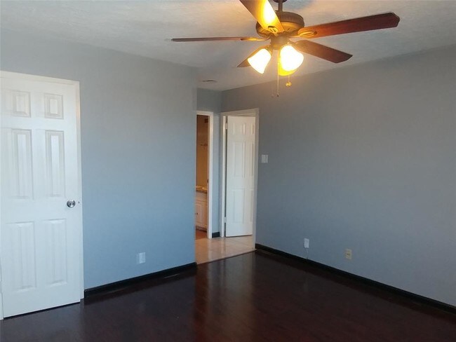 Foto del edificio - 7510 Hornwood Dr