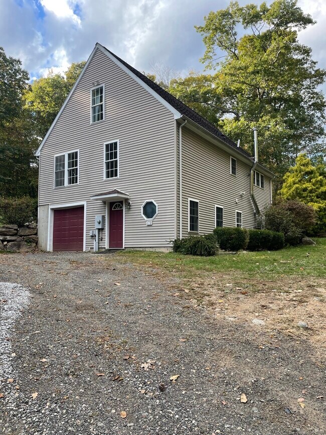 Building Photo - 60D Lynn Rd