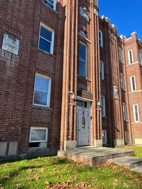 Primary Photo - 400 Church St
