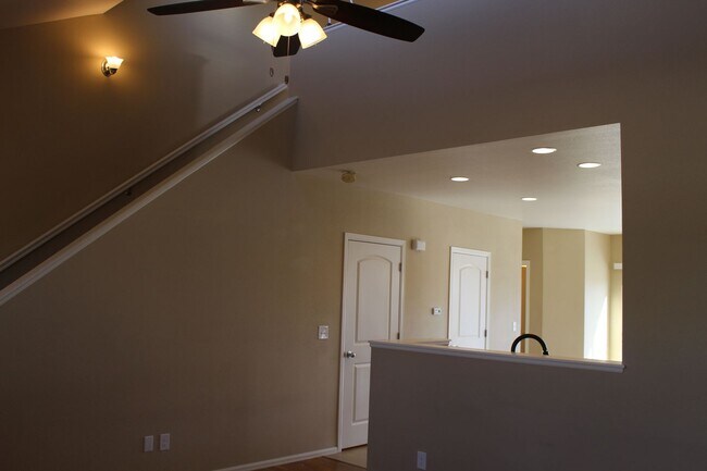 Foto del edificio - Windsor Gem with Deck, Yard & Natural Light – Mid-June Move-In