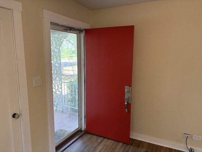 Foto del edificio - 2915 Olive St