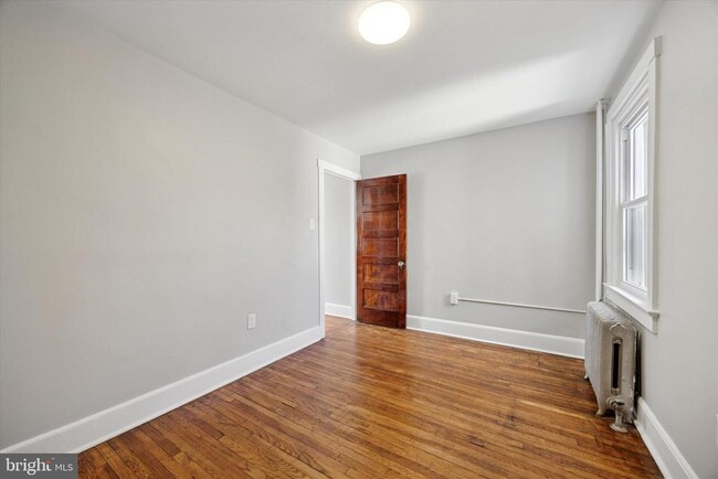 Building Photo - 241 Haverford Ave