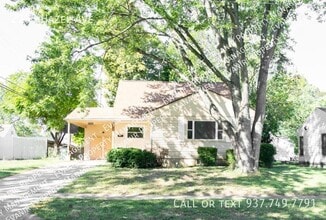 Building Photo - 2205 Hazel Ave