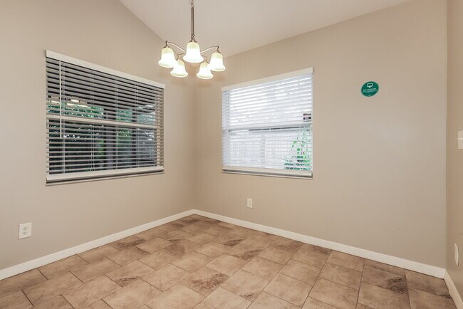 Foto del edificio - 4021 Quail Briar Dr