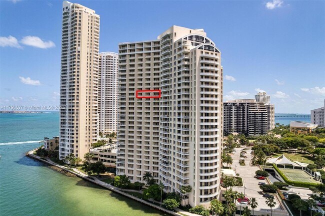 Foto del edificio - 888 Brickell Key Dr