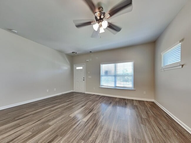 Building Photo - 232 St Andrews Pl Dr