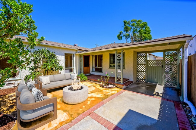 Foto del edificio - 3618 Walnut Ave