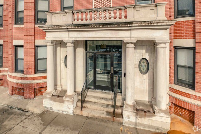 Building Entrance - 881 Massachusetts Ave