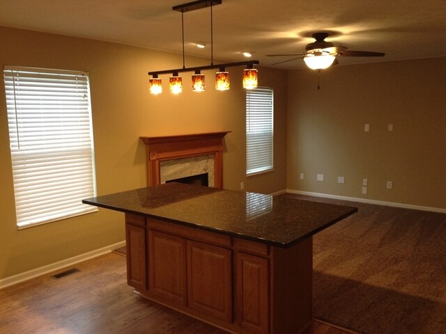 Foto del edificio - 283 Deer Creek Dr