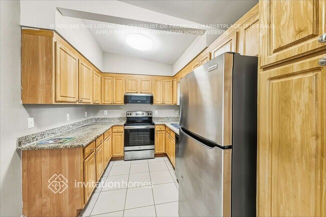 Foto del edificio - 3621 Sutton Dr