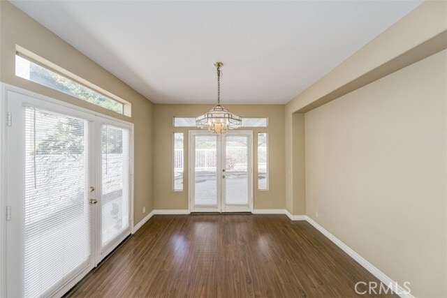 Building Photo - 2568 La Salle Pointe