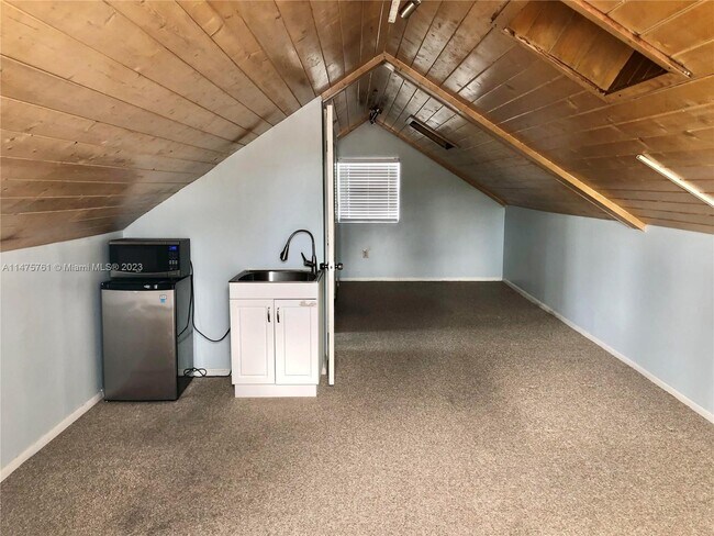 Foto del edificio - 5319 Lake Blvd